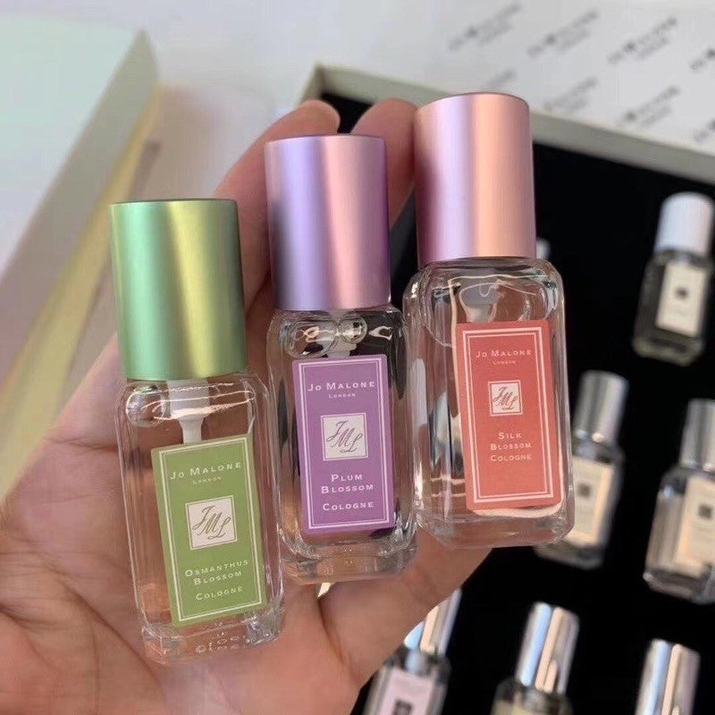 🟢🟡🔴Original (✅Harga Borong) Melone Limited Edition 12in1 Pink Gift Set (1x30ml,11x9ml)